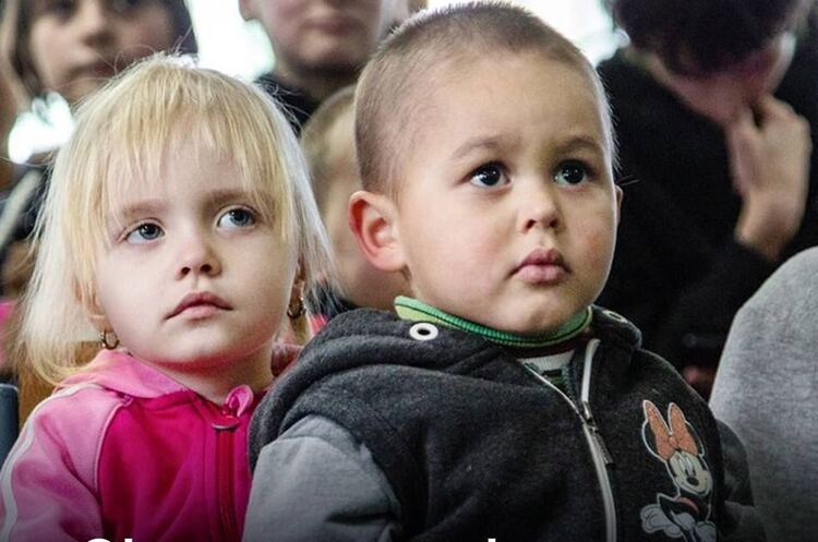 Окупанти викрали та незаконно всиновили вже понад 1 000 дітей із Маріуполя Окупанти викрали та незаконно всиновили вже понад 1 000 дітей із Маріуполя