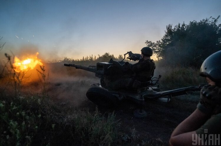 Західна преса про війну в Україні: на що іще розщедряться США, звідки 	«бавовна» у Саках і кому пророкують перемогу