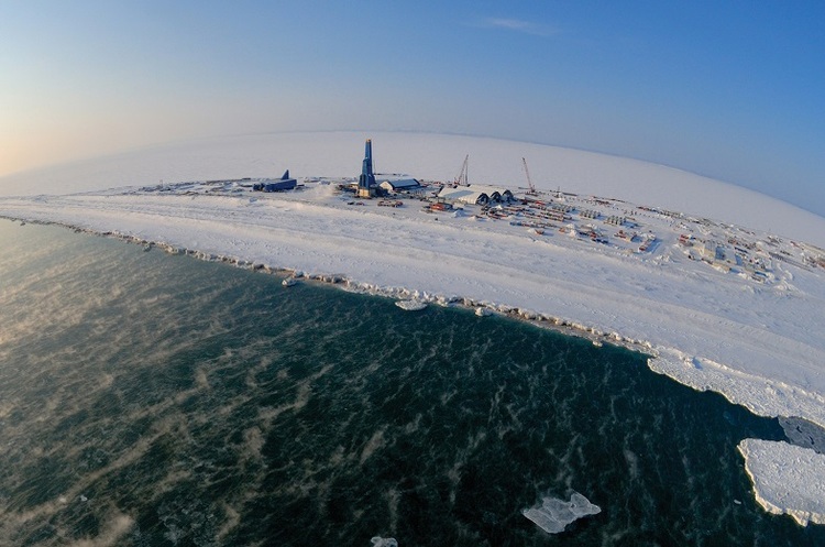 фото DR Exxon Mobil погрожує росії судом через те, що їй не дають вийти з “Сахалін-1”