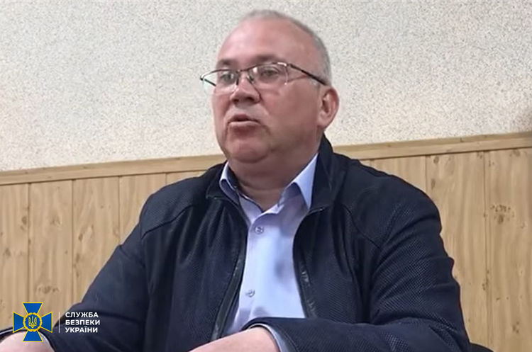 СБУ оголосила підозру колаборанту, що наказав вкрасти 140 000 тонн українського зерна СБУ оголосила підозру колаборанту, що наказав вкрасти 140 000 тонн українського зерна