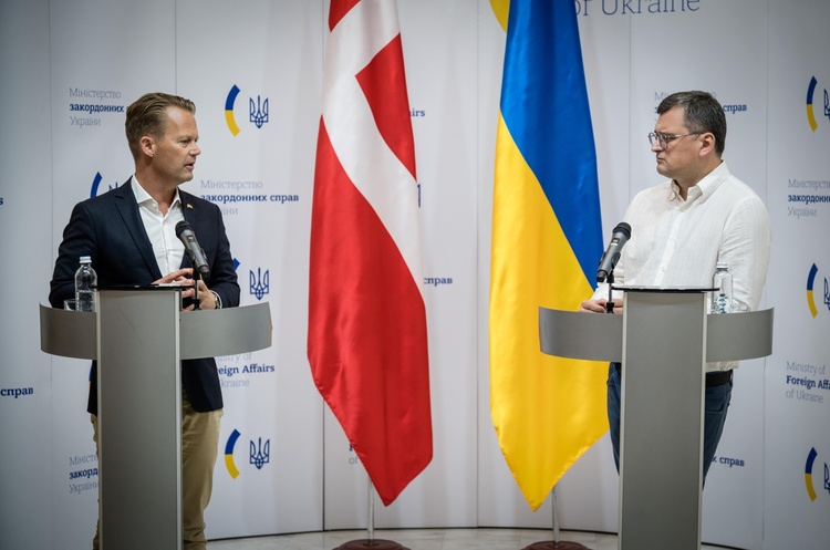 @DmytroKuleba Міністр МЗС Данії: «путін програє цю війну, бо він – маленька людина»