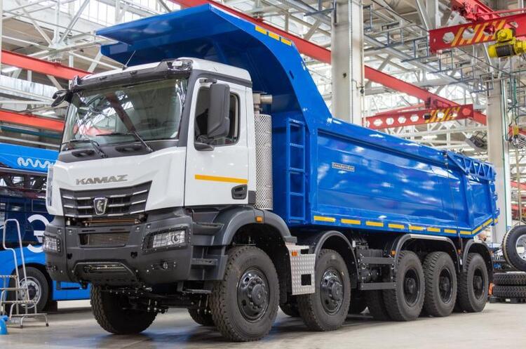 фото Motor.ru Китай відмовився постачати в росію двигуни для КамАЗів