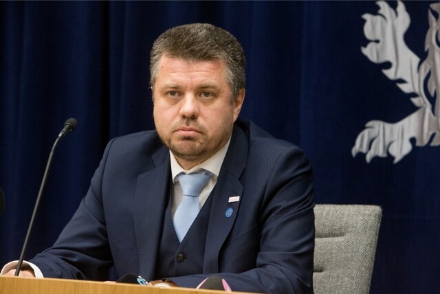 Урмас Рейнсалу Естонія заборонить в'їзд більшості росіян у країну в найближчі тижні - міністр