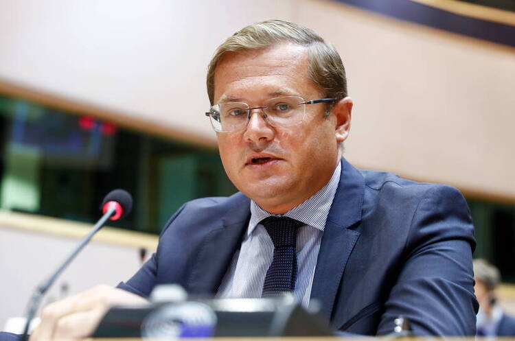 Анджей Садось Польща закликала до надання Україні обіцяної ще в травні допомоги в 9 млрд євро