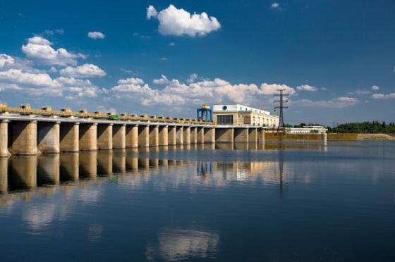 Російські окупанти відключили Каховську ГЕС Російські окупанти відключили Каховську ГЕС