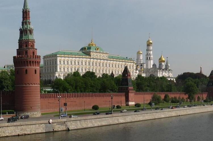 FT: Російські олігархи пропонували американцям гроші в обмін на зняття санкцій FT: Російські олігархи пропонували американцям гроші в обмін на зняття санкцій