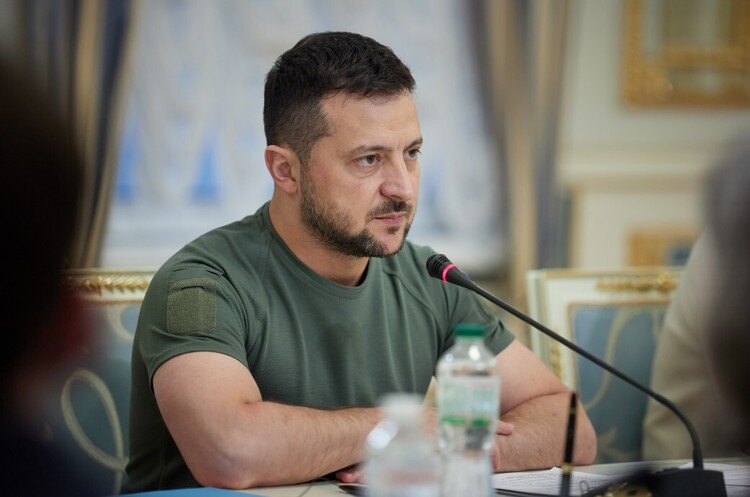 Президент Володимир Зеленський Зеленський провів чергове засідання Ставки верховного головнокомандувача