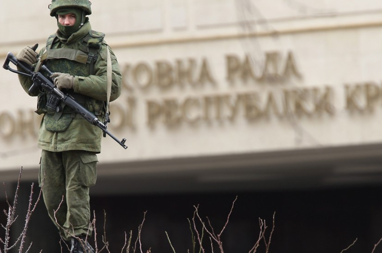 Загарбники терміново евакуюють родичів із Криму та південних регіонів України – розвідка Загарбники терміново евакуюють родичів із Криму та південних регіонів України – розвідка