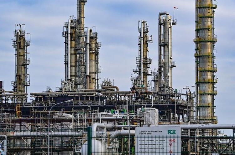 Німеччина забрала собі три російські нафтопереробні заводи на території країни