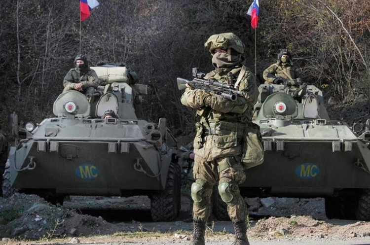 Загарбники проводять примусову «мобілізацію» поблизу Маріуполя Загарбники проводять примусову «мобілізацію» поблизу Маріуполя