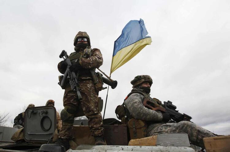 Видатки на утримання військових зросли на 40% у серпні Видатки на утримання військових зросли на 40% у серпні