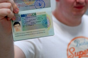 Фінляндія запропонувала анулювати візи росіян, яким відмовили у в'їзді до Шенгенської зони