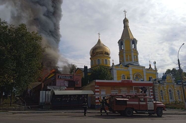 Унаслідок ракетного удару по Первомайському на Харківщині загинули сім людей Унаслідок ракетного удару по Первомайському на Харківщині загинули сім людей