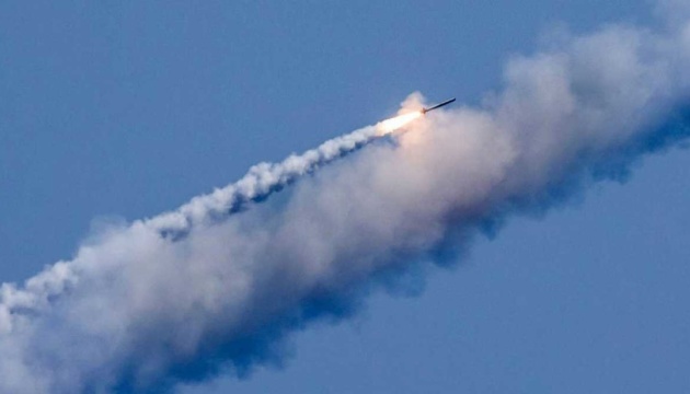 Росіяни зруйнували ракетним ударом інфраструктуру аеропорту в Кривому Розі – голова ОВА