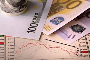Курси валют на 27 вересня: євро продовжує падати