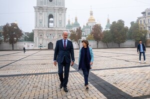 Голова МЗС Франції прибула до Києва