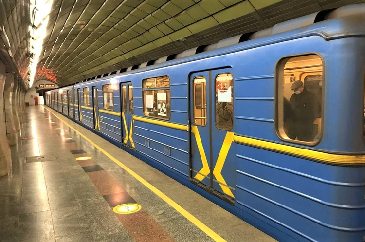 Київський метрополітен відновив рух поїздів Київський метрополітен відновив рух поїздів