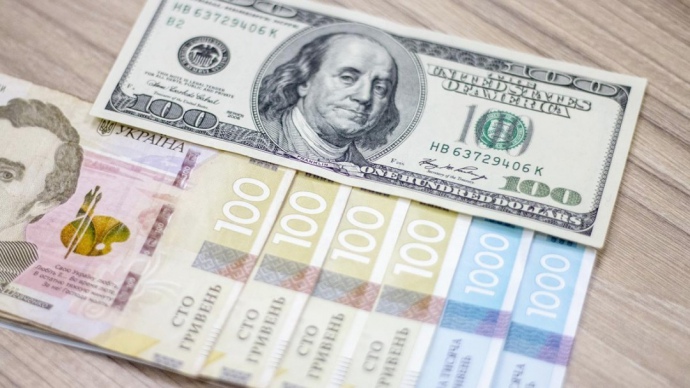 Курси валют на 11 жовтня: долар стабільний на міжбанку, гривня дещо укріпилася щодо євро Курси валют на 11 жовтня: долар стабільний на міжбанку, гривня дещо укріпилася щодо євро