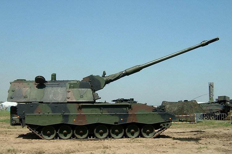 Panzerhaubitze 2000 Литва відремонтувала для України гаубиці Panzerhaubitze 2000