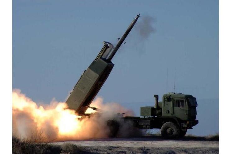  HIMARS        
