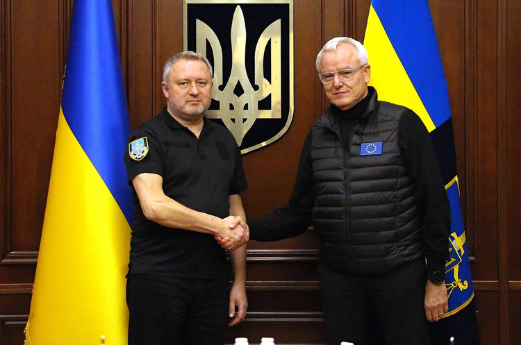 Єврокомісія посилить підтримку в розслідуванні воєнних злочинів росії Єврокомісія посилить підтримку в розслідуванні воєнних злочинів росії