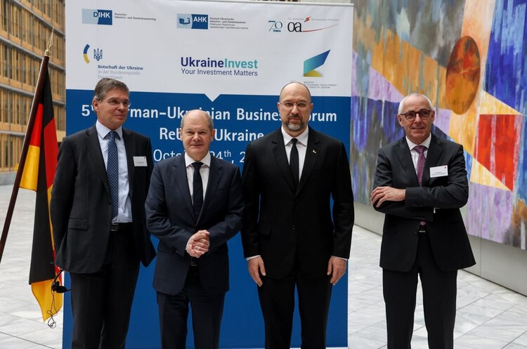 t.me/Denys_Smyhal/3784 Шмигаль оцінив вартість відновлення України після війни у $750 млрд