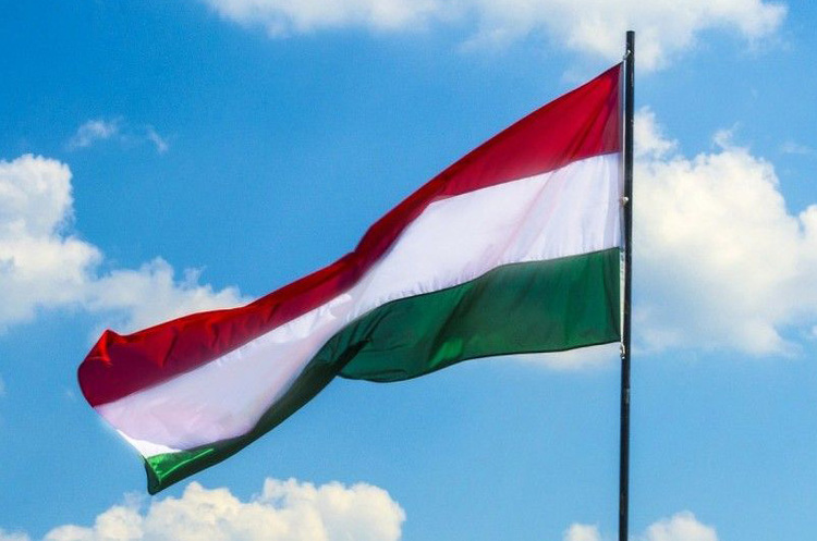 МЗС України: Якщо ЄС припинить санкції щодо росії, танки рф будуть миттєво в Будапешті