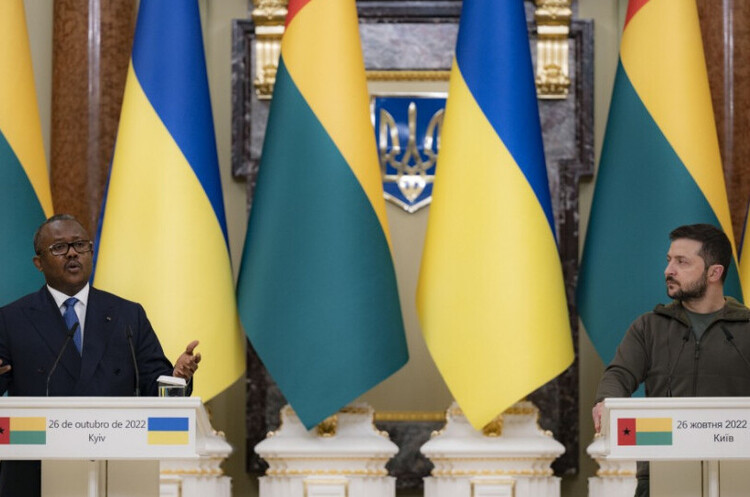 Зеленський домовився з президентом Гвінеї-Бісау про підтримку українських резолюцій в ООН Зеленський домовився з президентом Гвінеї-Бісау про підтримку українських резолюцій в ООН