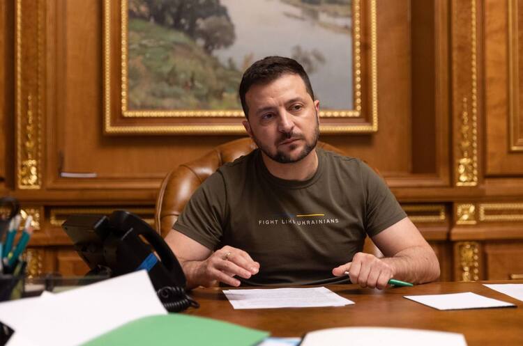 Зеленський поспілкувався з Мелоні та запросив її відвідати Україну Зеленський поспілкувався з Мелоні та запросив її відвідати Україну