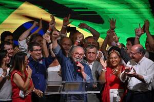 Бразилія обрала лівого президента: Лула вирвав перемогу в Болсонару