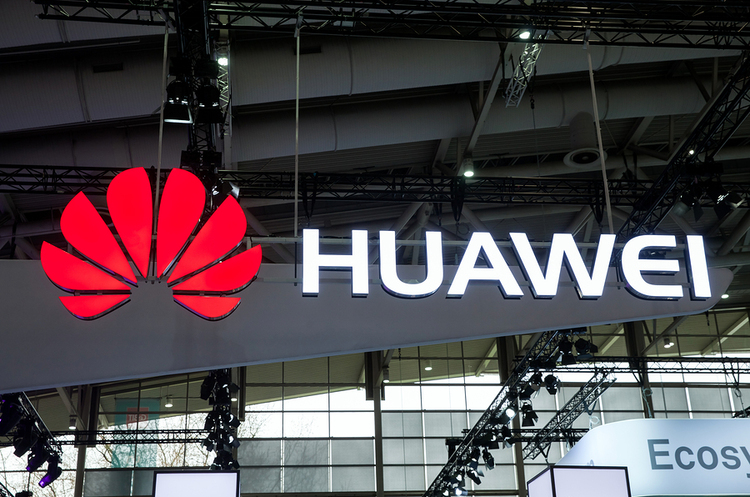 Китайська  Huawei піде з росії, але працюватиме через «сірий імпорт»