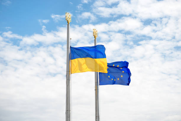 Влада ухвалить понад 100 євроінтеграційних законопроєктів до кінця року Влада ухвалить понад 100 євроінтеграційних законопроєктів до кінця року