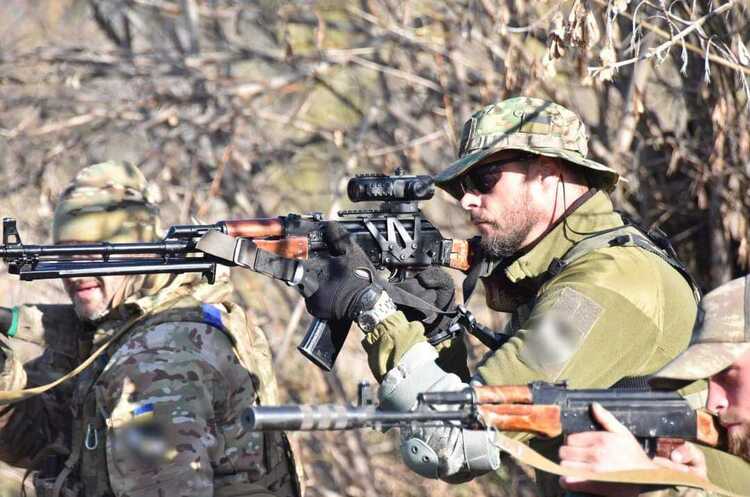 Захисники України ліквідували 650 російських окупантів за добу Захисники України ліквідували 650 російських окупантів за добу