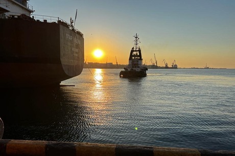 Great national grain corridor: russias blackmail lasted three days. Ships with grain cruise again