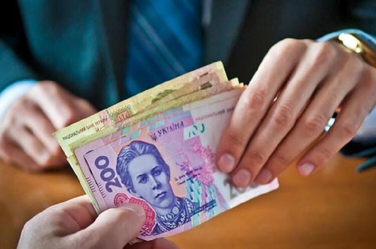 Українцям дозволили робити внески на майбутню пенсію з 16 років Українцям дозволили робити внески на майбутню пенсію з 16 років