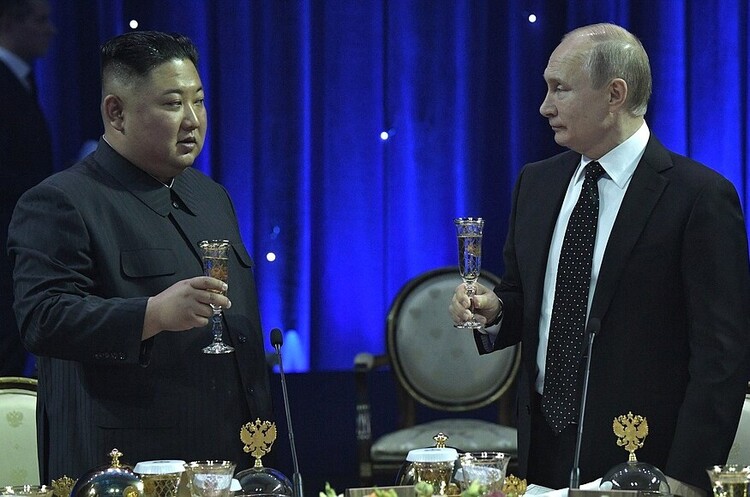 «Це спроба заплямувати наш імідж»: Північна Корея заперечила, що постачає зброю росії