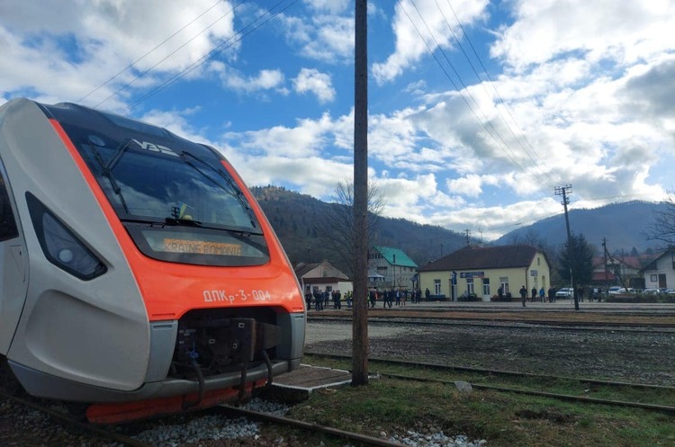 Україна та Румунія відновлюють сполучення – «Укрзалізниця» здійснила перший пробний заїзд