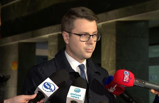 https://www.polsatnews.pl На територію Польщі могли впасти російські ракети, повідомляють про загиблих