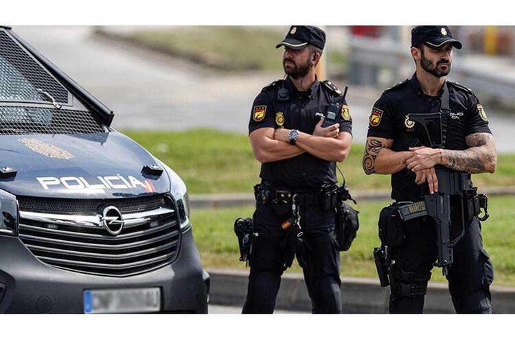 Іспанія направить поліцейських в Україну для допомоги у розслідуванні воєнних злочинів
