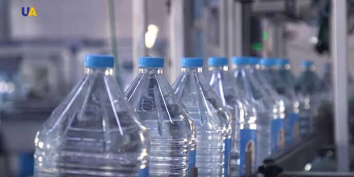 Підприємства російських бізнесменів з виробництва питної води вартістю у 10 млрд грн передали до АРМА