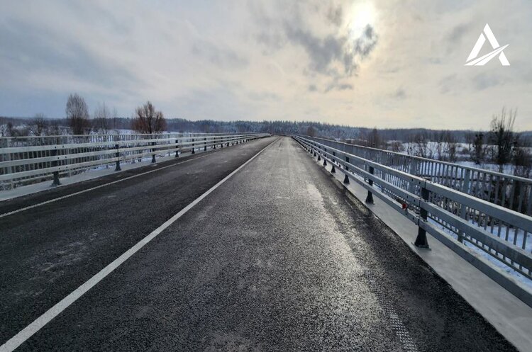 «Укравтодор» відкрив рух відновленим мостом на 	«Варшавці» у Житомирській області