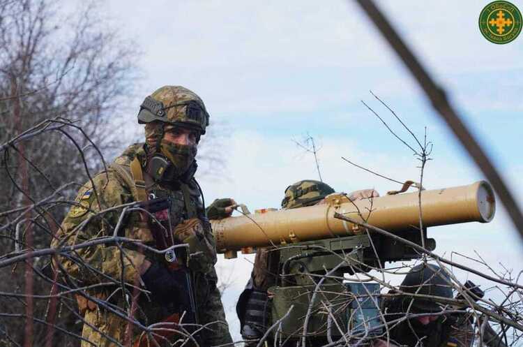 Захисники України ліквідували вже 92200 російських військових Захисники України ліквідували вже 92200 російських військових