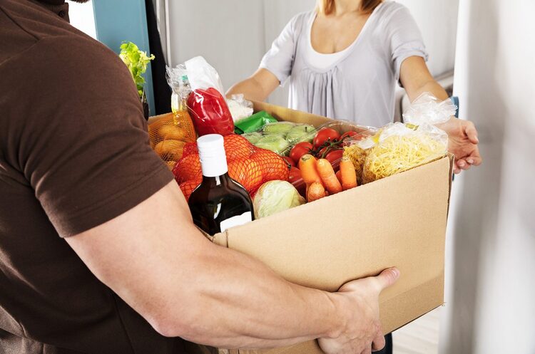 «Сільпо» запускає послугу доставки продуктів «Новою поштою» «Сільпо» запускає послугу доставки продуктів «Новою поштою»