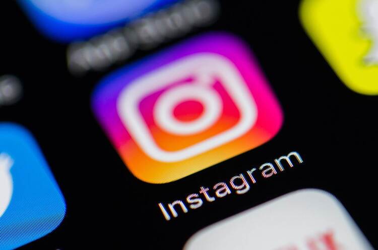 фото DR Instagram запустила нову опцію — пости з короткими нотатками, як у Twitter