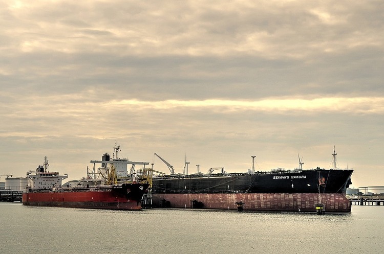фото Pixaby Exxon відмовляється взаємодіяти з танкерами, які раніше перевозили російську нафту