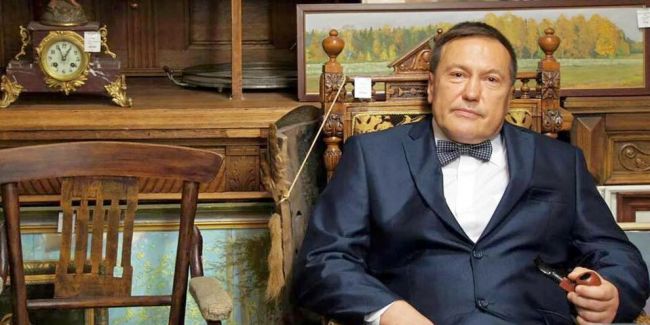Павло Антов Один з найбагатших депутатів «єдиної росії» випав з третього поверху готелю в Індії й помер