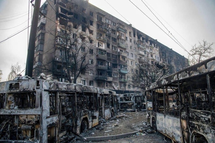Мешканці Маріуполя виїжджають із міста, рятуючись від холоду – радник мера Мешканці Маріуполя виїжджають із міста, рятуючись від холоду – радник мера