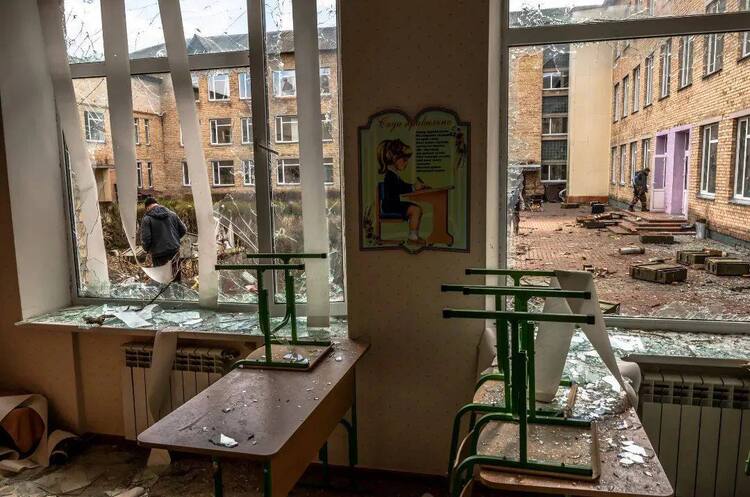 Єврокомісія надасть 100 млн євро на відбудову зруйнованих росією шкіл