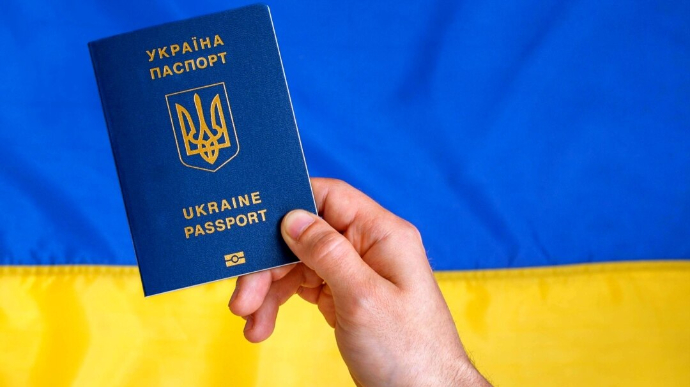 Відкрився ще один центр оформлення документів для українців у Польщі Відкрився ще один центр оформлення документів для українців у Польщі