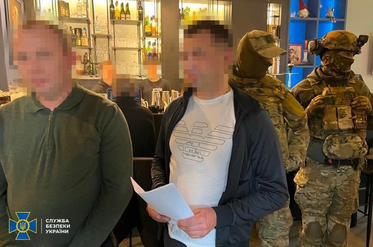 ОНОВЛЕНО: «По $2 за електронну сигарету»: СБУ затримала посадовця БЕБ через корупційну схему ОНОВЛЕНО: «По $2 за електронну сигарету»: СБУ затримала посадовця БЕБ через корупційну схему
